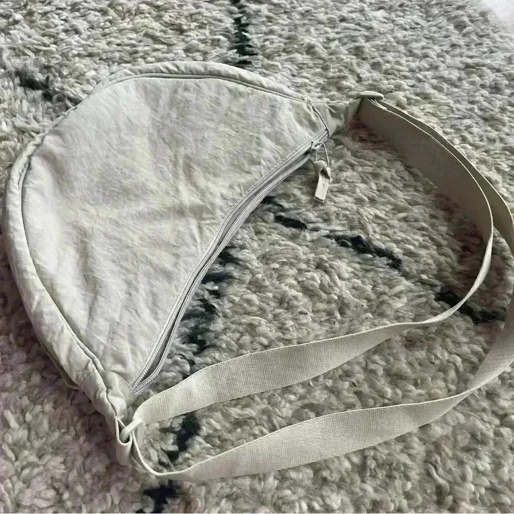 NYLON cream crossbody purse - Picture 4 of 5